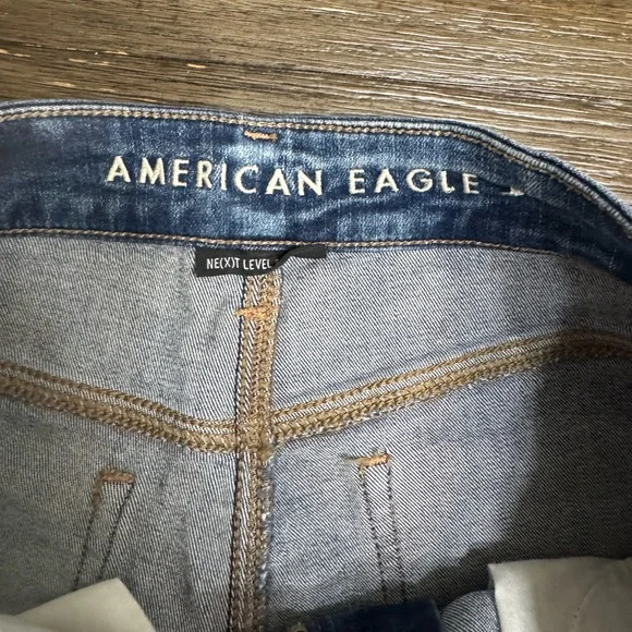 American Eagle Outfitters Blue Jean Shorts Distressed Frayed Hem‎ - Picture 2 of 4